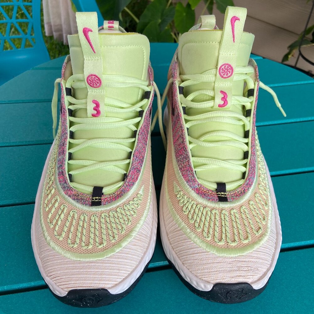 NWOT Men's Nike Cosmic Unity 3 sneakers. US size 12.